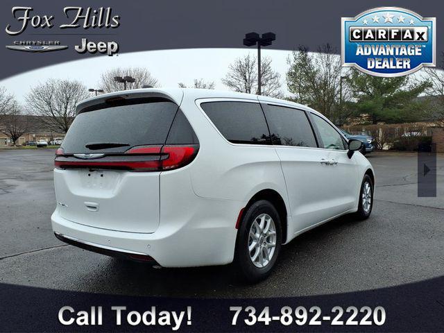used 2026 Chrysler Pacifica car, priced at $33,995