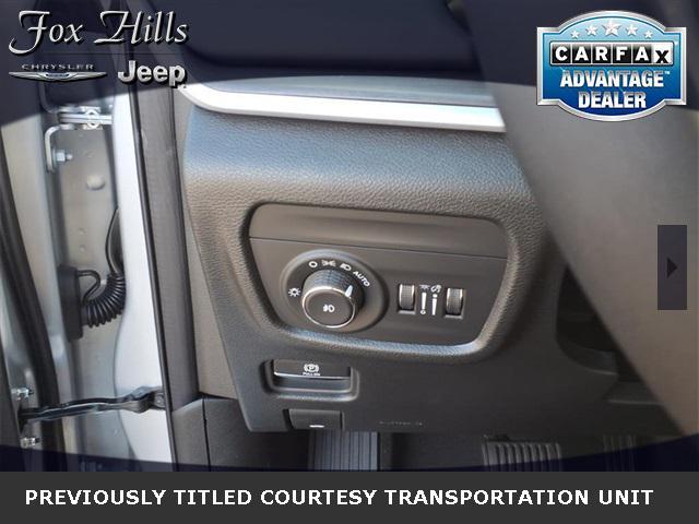 new 2025 Jeep Grand Cherokee car, priced at $47,054