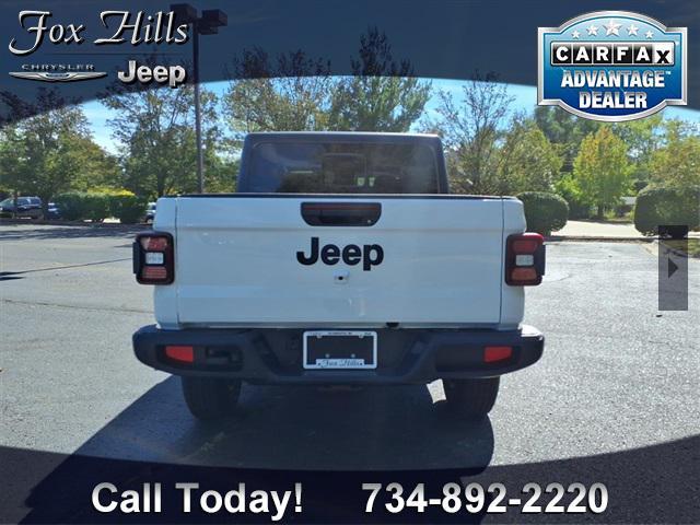 new 2025 Jeep Gladiator car, priced at $45,609