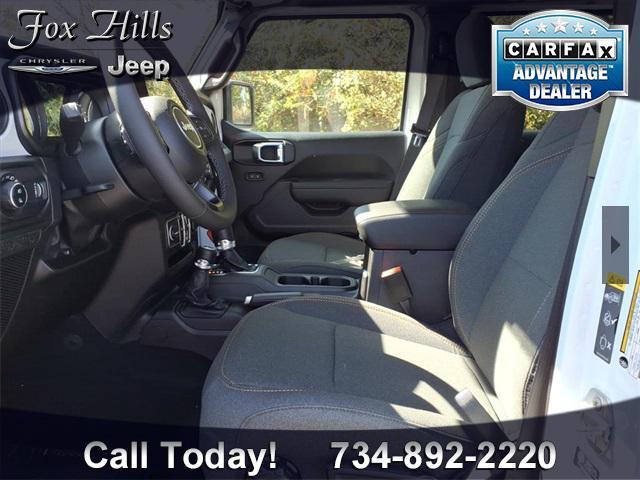 new 2025 Jeep Gladiator car, priced at $45,609