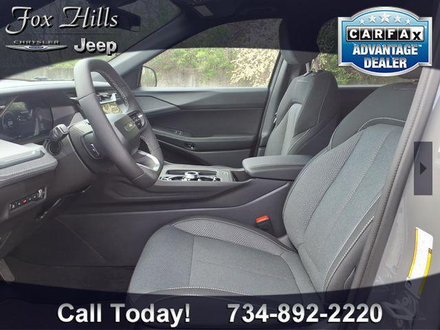 new 2026 Jeep Cherokee car, priced at $38,946