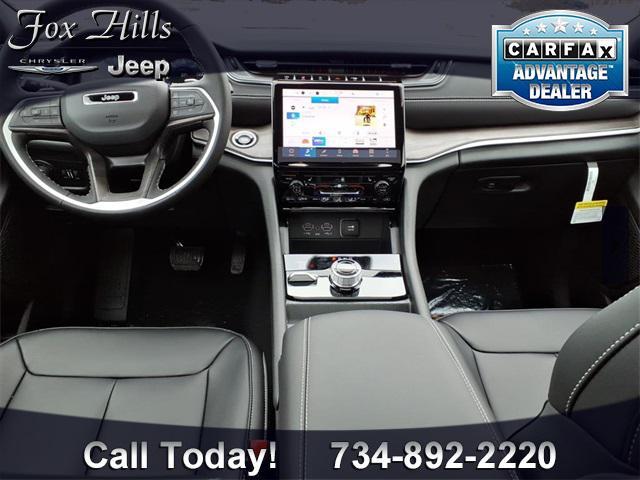 new 2025 Jeep Grand Cherokee car, priced at $50,014