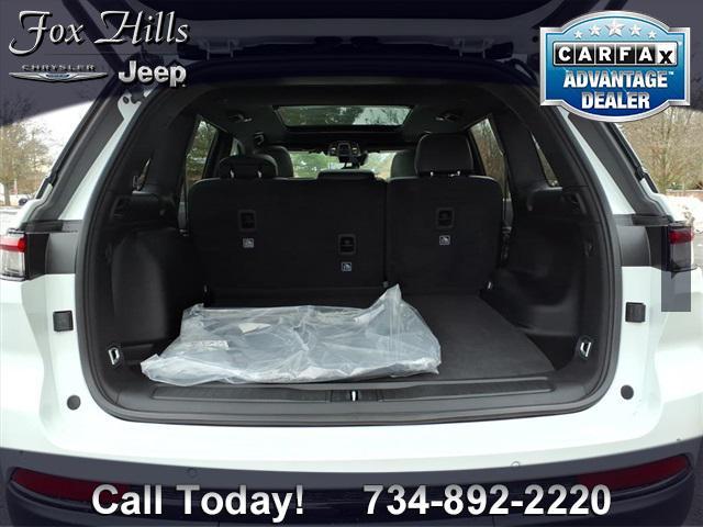 new 2025 Jeep Grand Cherokee car, priced at $50,014