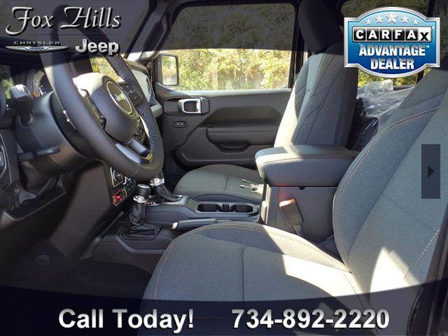 new 2025 Jeep Gladiator car, priced at $51,117