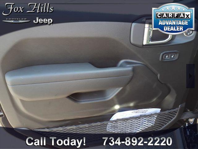 new 2025 Jeep Gladiator car, priced at $51,117