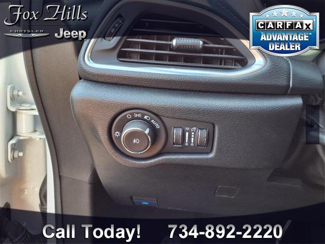 used 2025 Chrysler Pacifica car, priced at $36,400