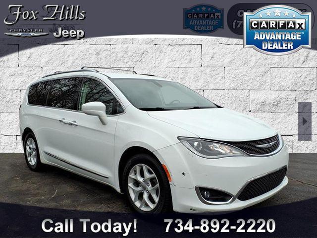 used 2018 Chrysler Pacifica car, priced at $8,499