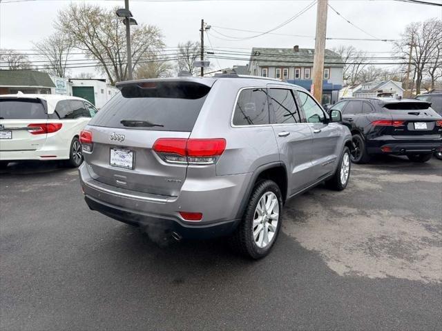 used 2017 Jeep Grand Cherokee car, priced at $12,488