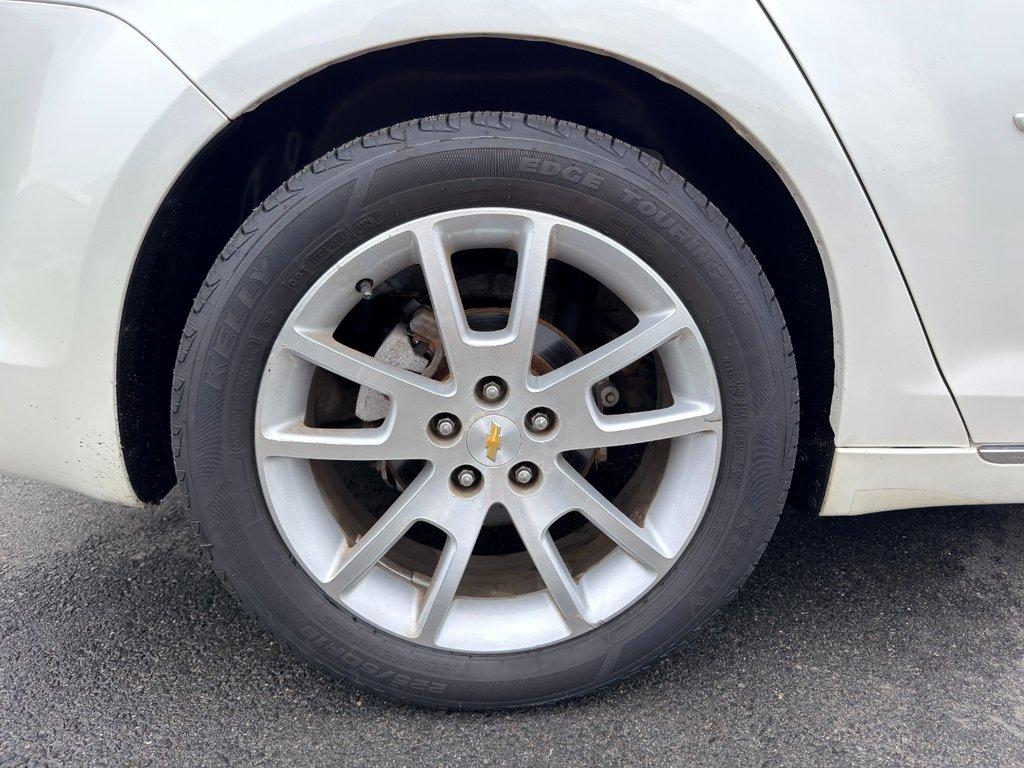 used 2010 Chevrolet Malibu car, priced at $6,164