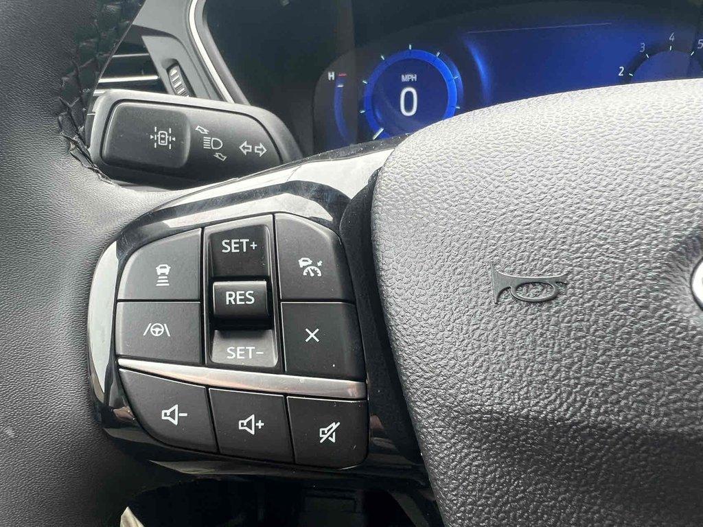 used 2022 Ford Escape car, priced at $21,587
