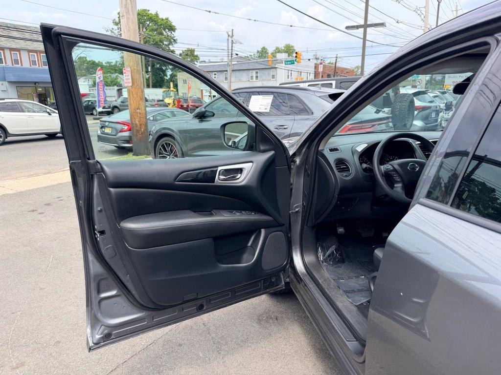 used 2019 Nissan Pathfinder car