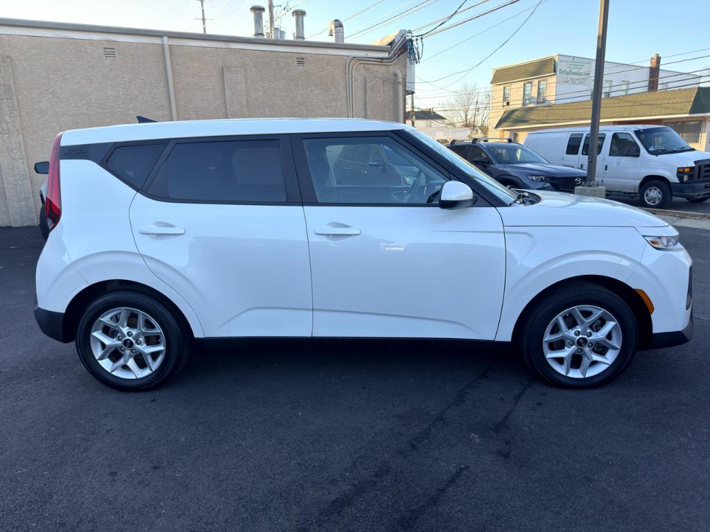 used 2021 Kia Soul car, priced at $12,988