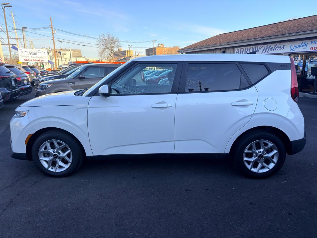 used 2021 Kia Soul car, priced at $12,988