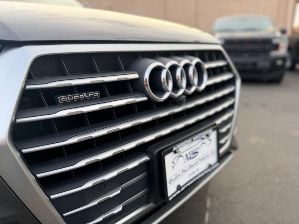 used 2018 Audi Q7 car, priced at $17,287