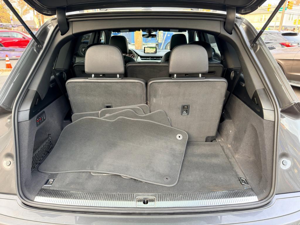 used 2018 Audi Q7 car, priced at $17,287