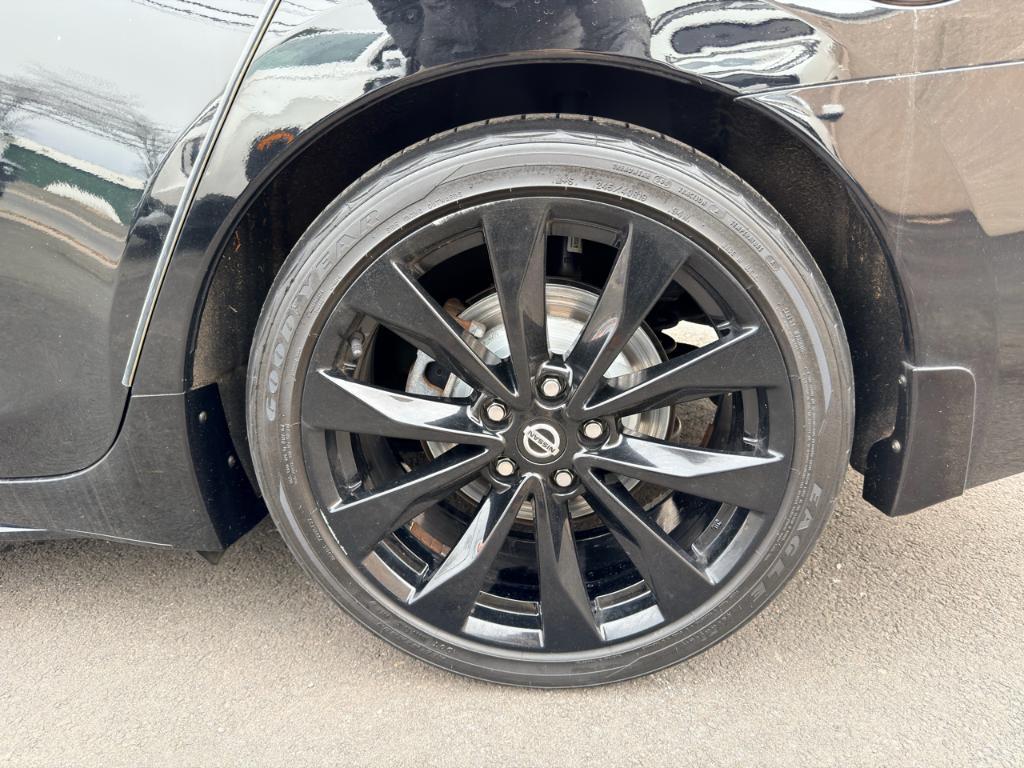 used 2021 Nissan Maxima car, priced at $19,488