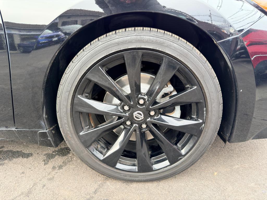 used 2021 Nissan Maxima car, priced at $19,488