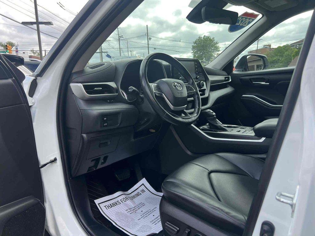 used 2022 Toyota Highlander car, priced at $25,597