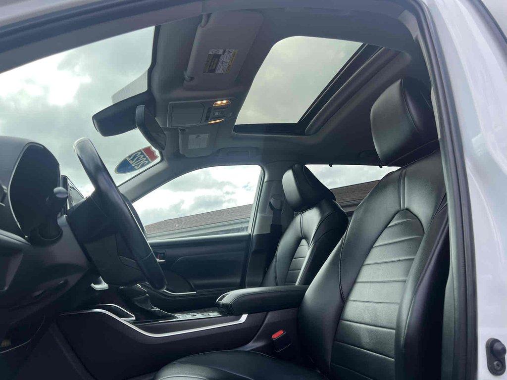 used 2022 Toyota Highlander car, priced at $25,597