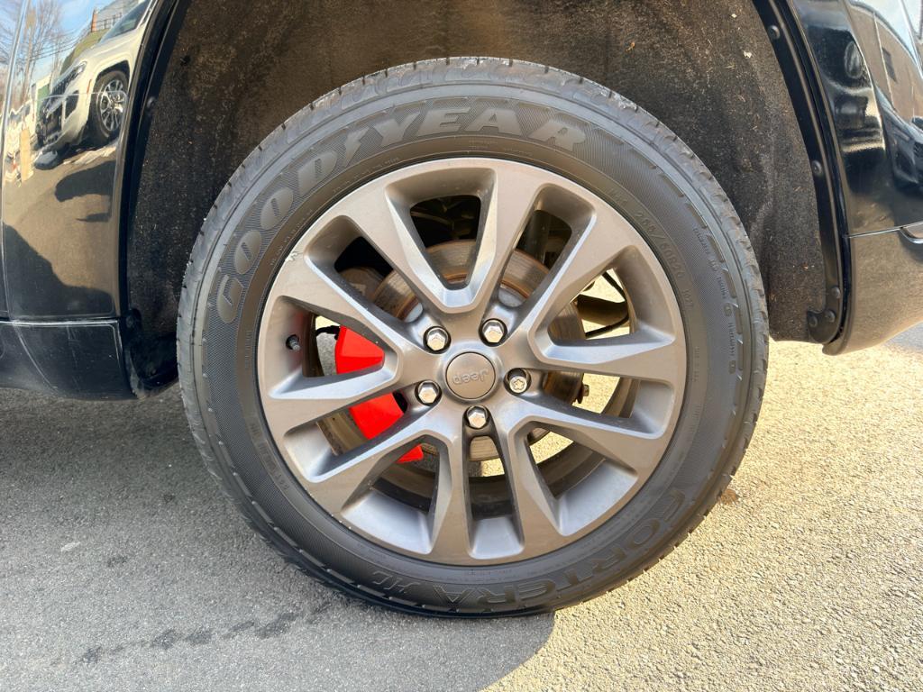 used 2018 Jeep Grand Cherokee car, priced at $17,488