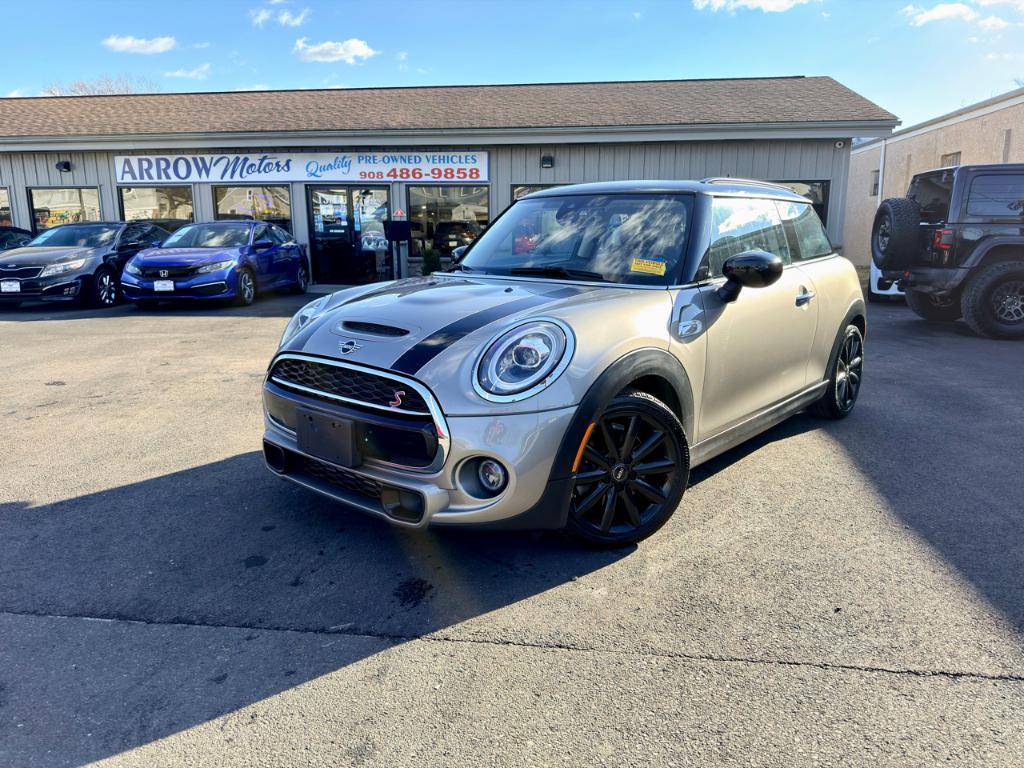 used 2021 MINI Hardtop car, priced at $20,988