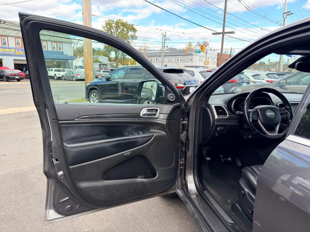 used 2020 Jeep Grand Cherokee car, priced at $21,488