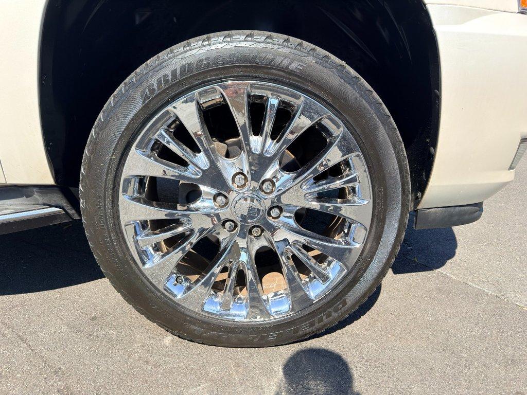 used 2013 Cadillac Escalade car, priced at $17,488