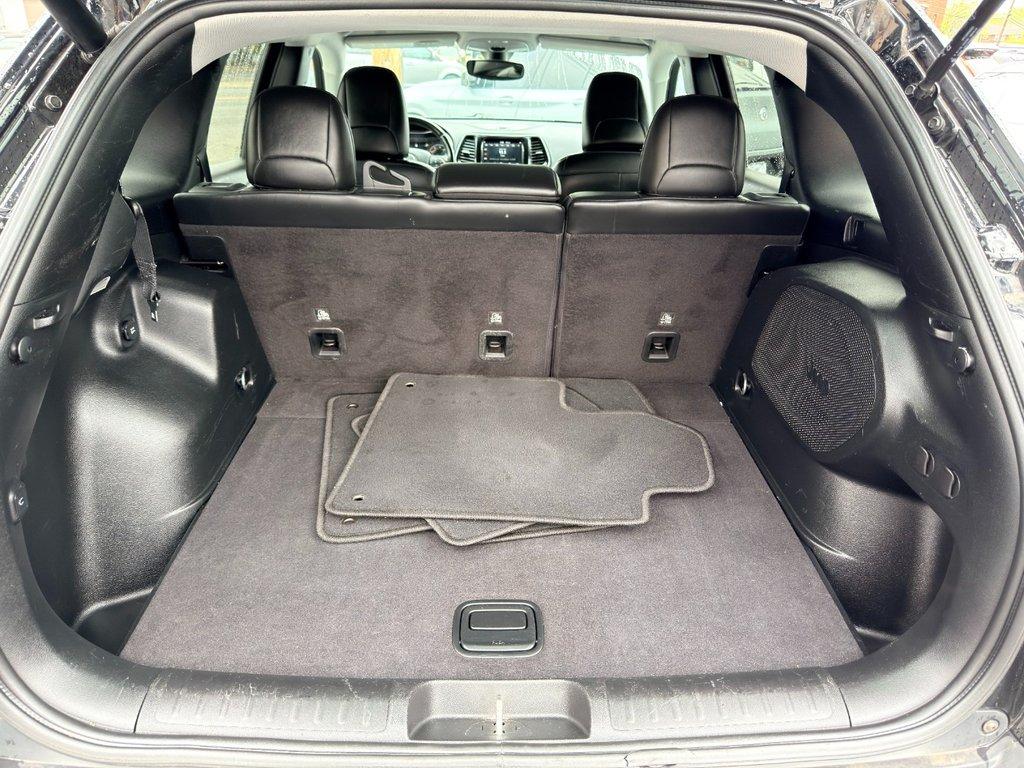used 2019 Jeep Cherokee car, priced at $14,998