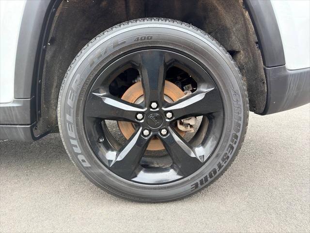 used 2023 Jeep Grand Cherokee car, priced at $25,488