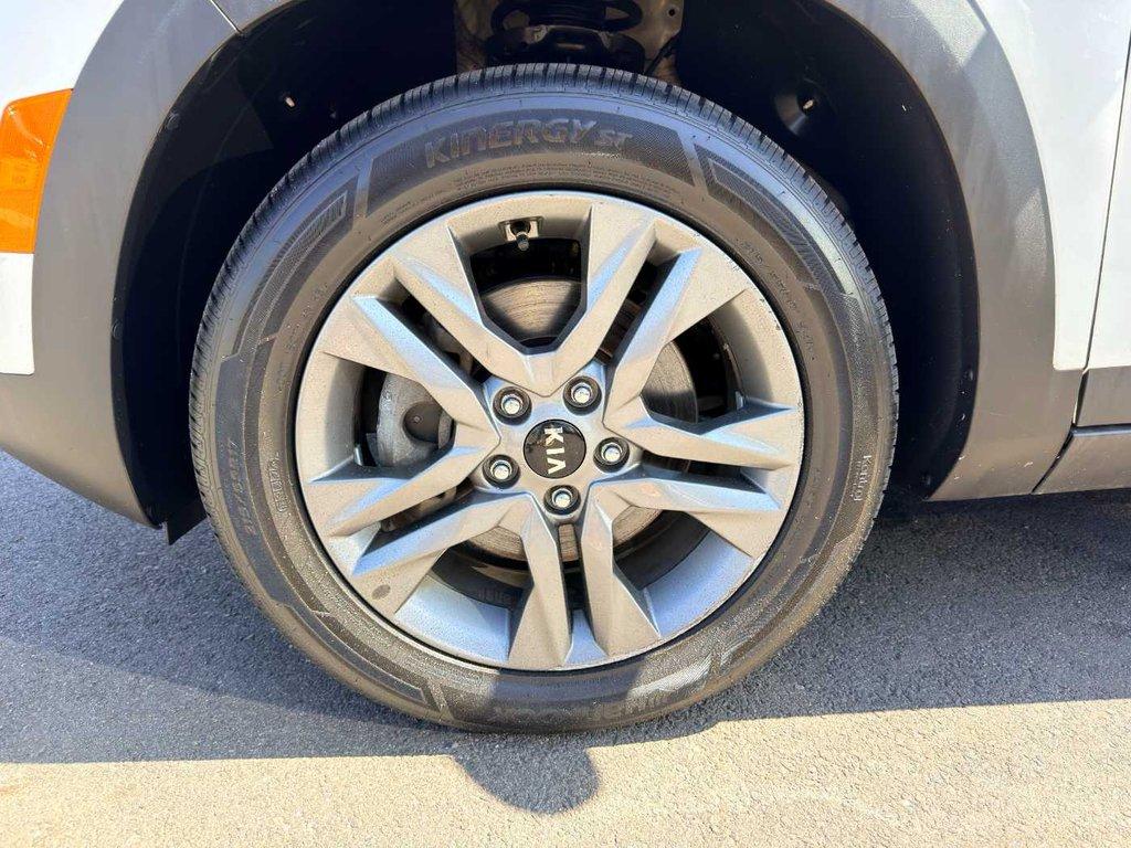used 2021 Kia Seltos car, priced at $14,597