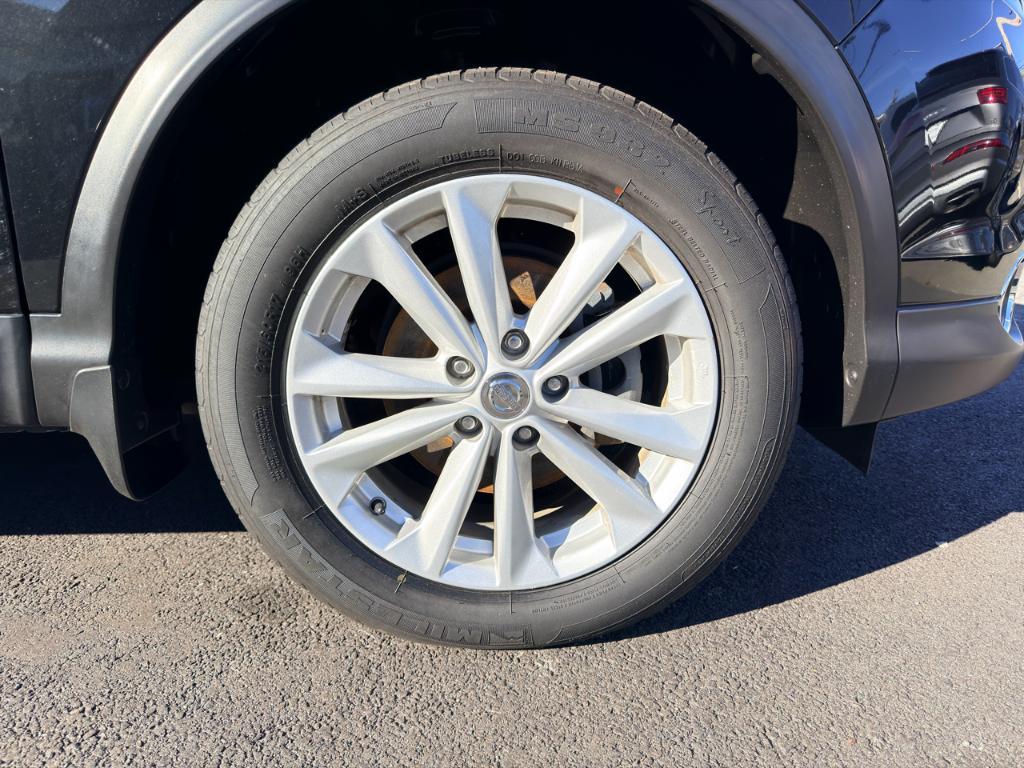 used 2018 Nissan Rogue Sport car, priced at $15,785