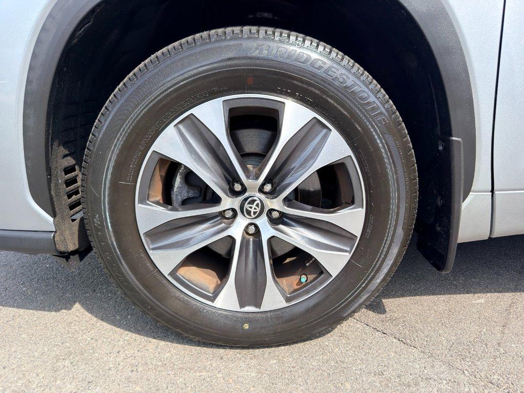 used 2020 Toyota Highlander car, priced at $27,097