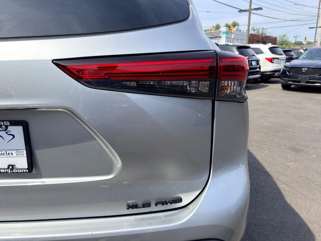used 2020 Toyota Highlander car, priced at $27,097