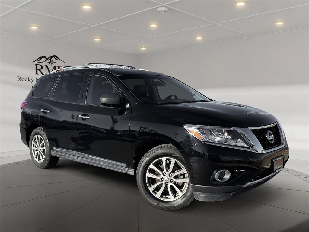 used 2013 Nissan Pathfinder car, priced at $8,998