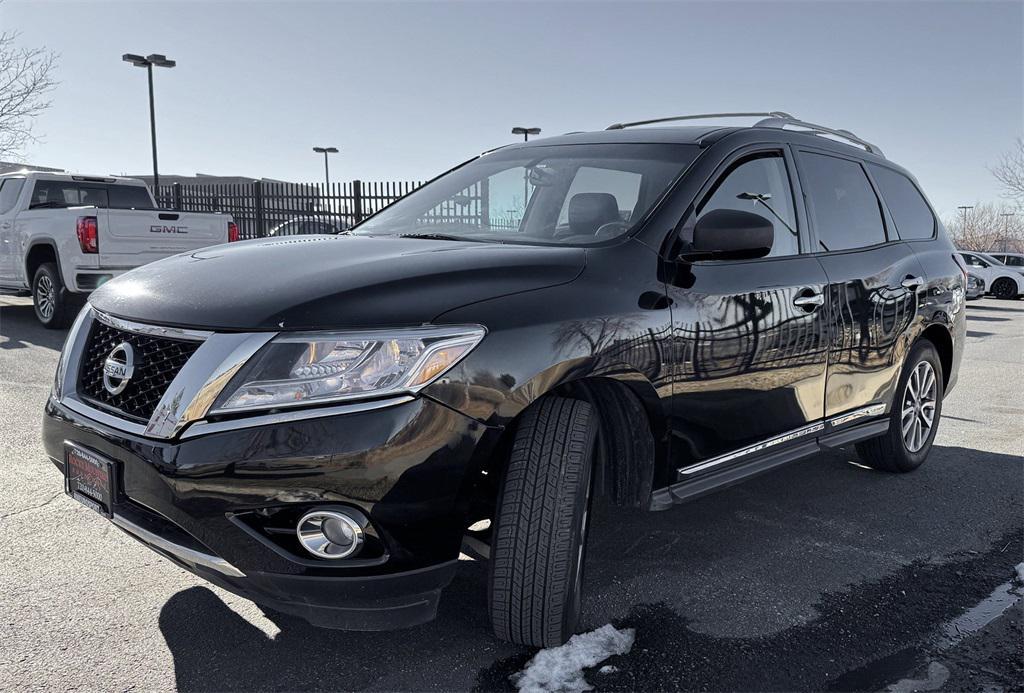 used 2013 Nissan Pathfinder car, priced at $8,998