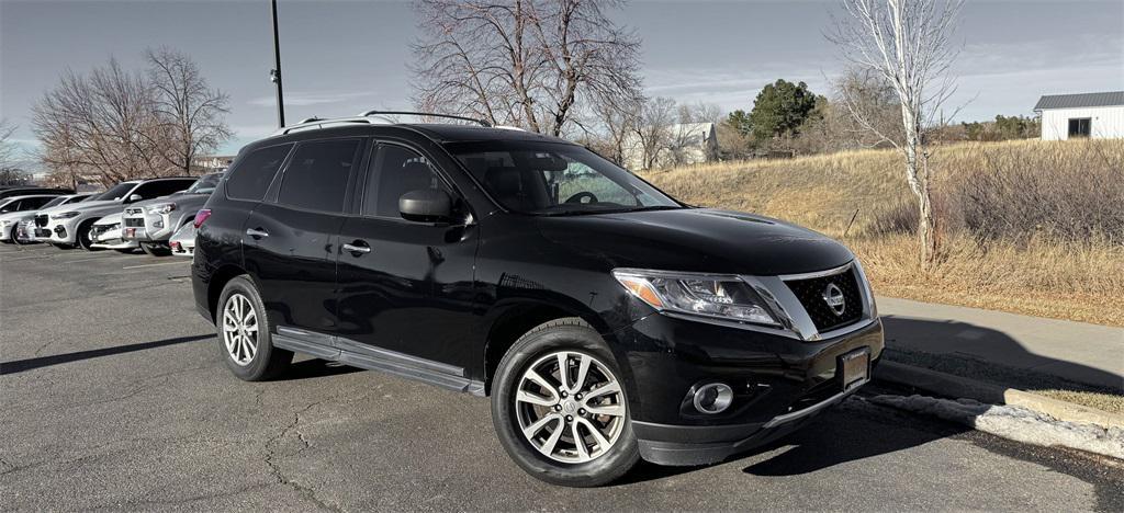 used 2013 Nissan Pathfinder car, priced at $8,998