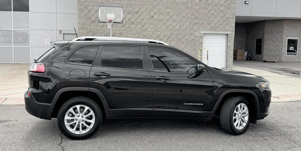 used 2020 Jeep Cherokee car, priced at $17,598