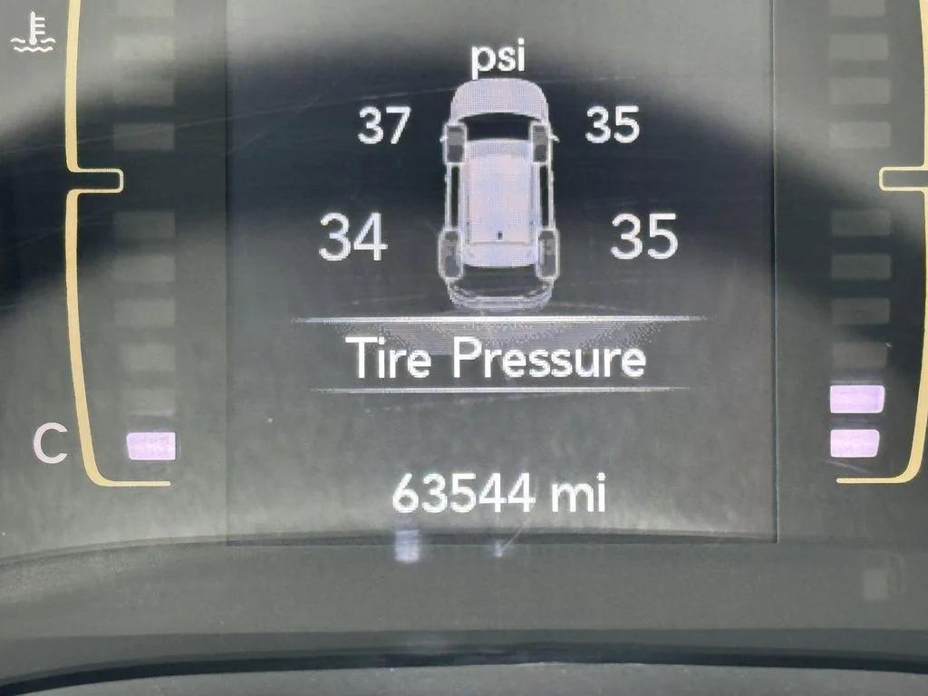 used 2020 Jeep Cherokee car, priced at $17,598