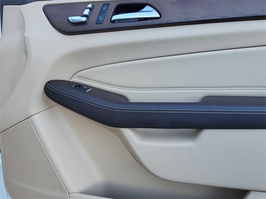 used 2019 Mercedes-Benz GLE 400 car, priced at $21,457