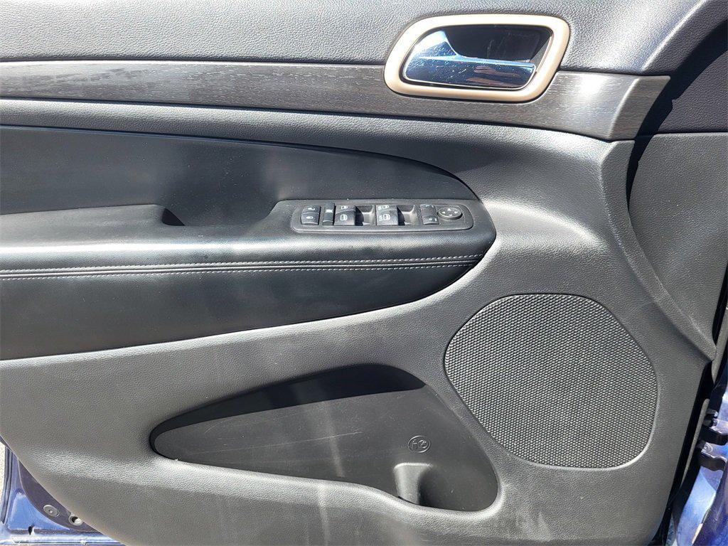 used 2016 Jeep Grand Cherokee car, priced at $10,647