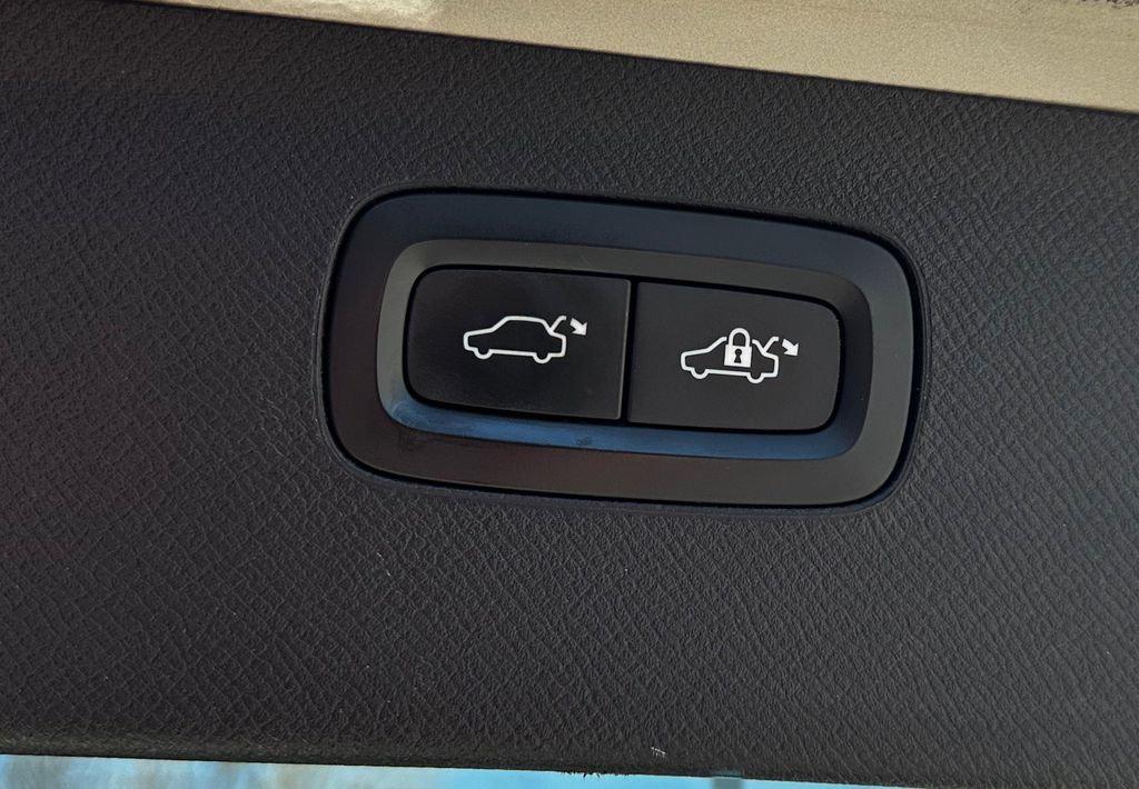 used 2016 Volvo XC90 car, priced at $13,804