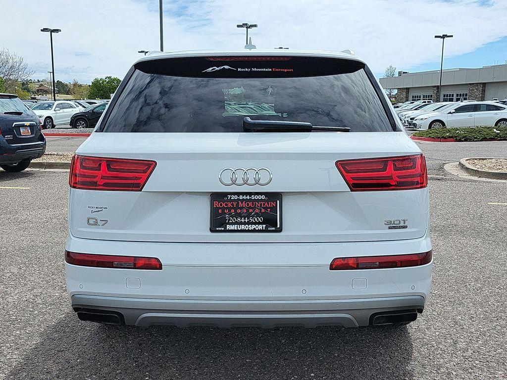 used 2018 Audi Q7 car, priced at $22,098