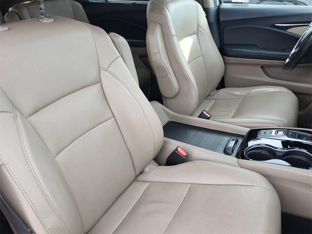 used 2019 Honda Pilot car, priced at $18,557