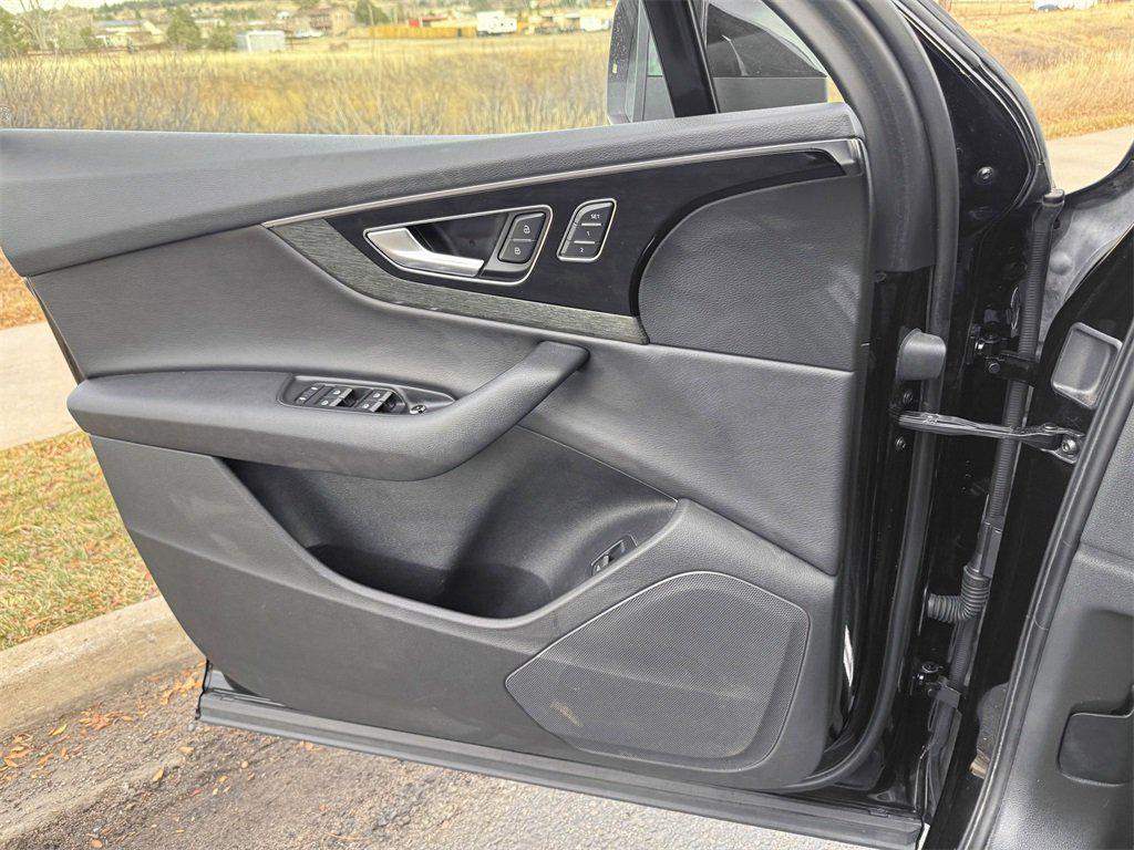 used 2017 Audi Q7 car, priced at $13,898