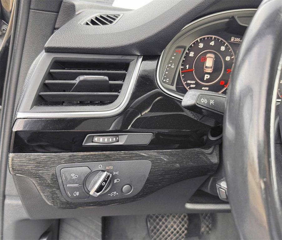 used 2017 Audi Q7 car, priced at $13,898