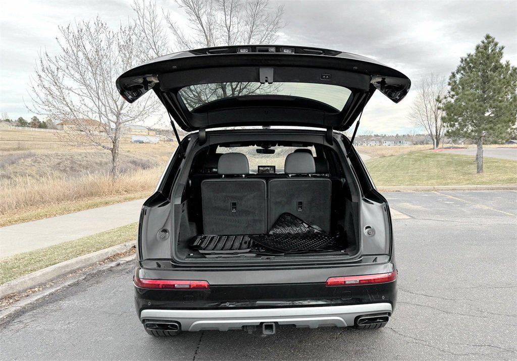 used 2017 Audi Q7 car, priced at $13,898