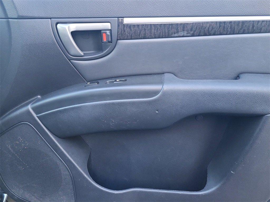 used 2007 Hyundai Santa Fe car, priced at $6,998