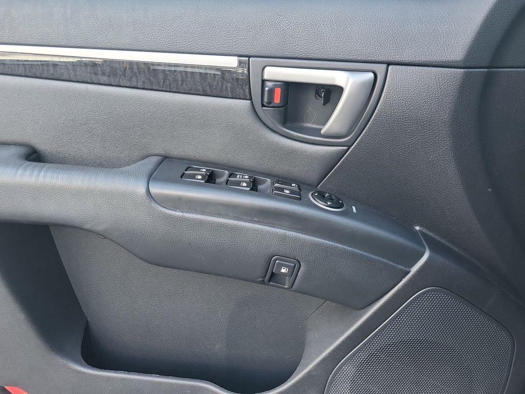 used 2007 Hyundai Santa Fe car, priced at $6,998