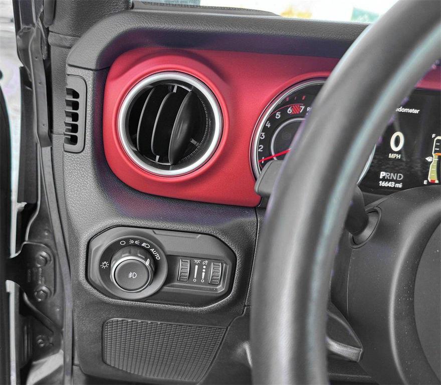 used 2021 Jeep Wrangler Unlimited car, priced at $36,346