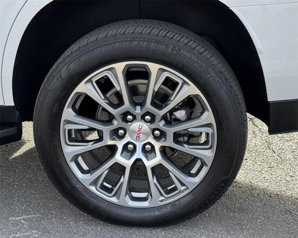 used 2025 GMC Yukon car, priced at $70,781